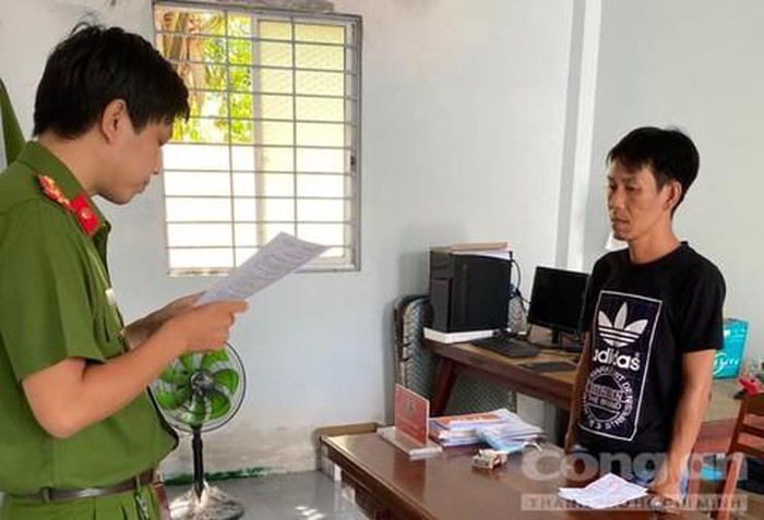 Khởi tố nhóm đối tượng tổ chức đá gà online