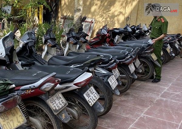 Tang chứng thu giữ tại hiện trường